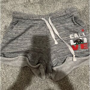 Cali love short shorts.